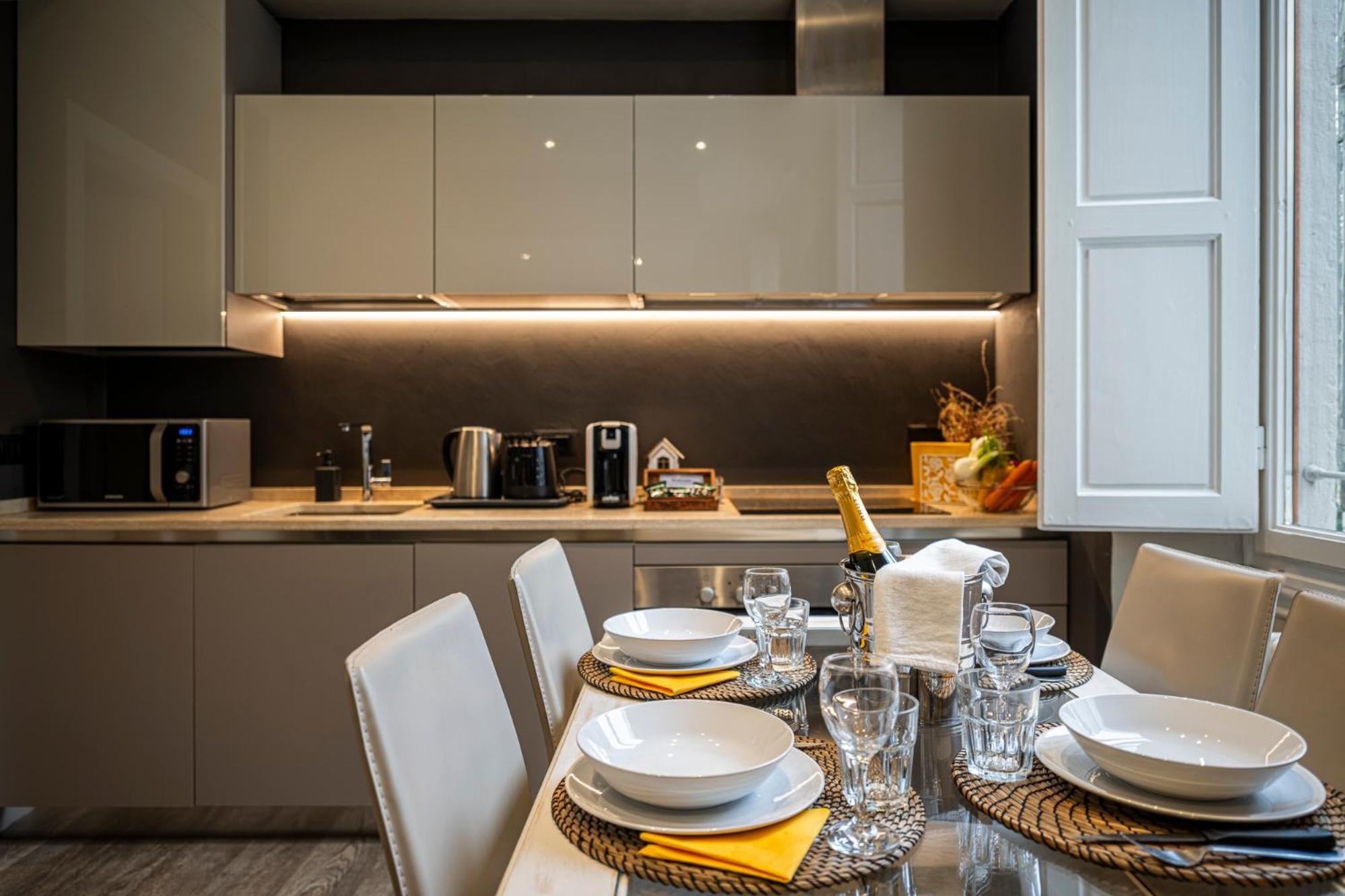 Cherubini Palace Thematic Apartment Florence Ngoại thất bức ảnh