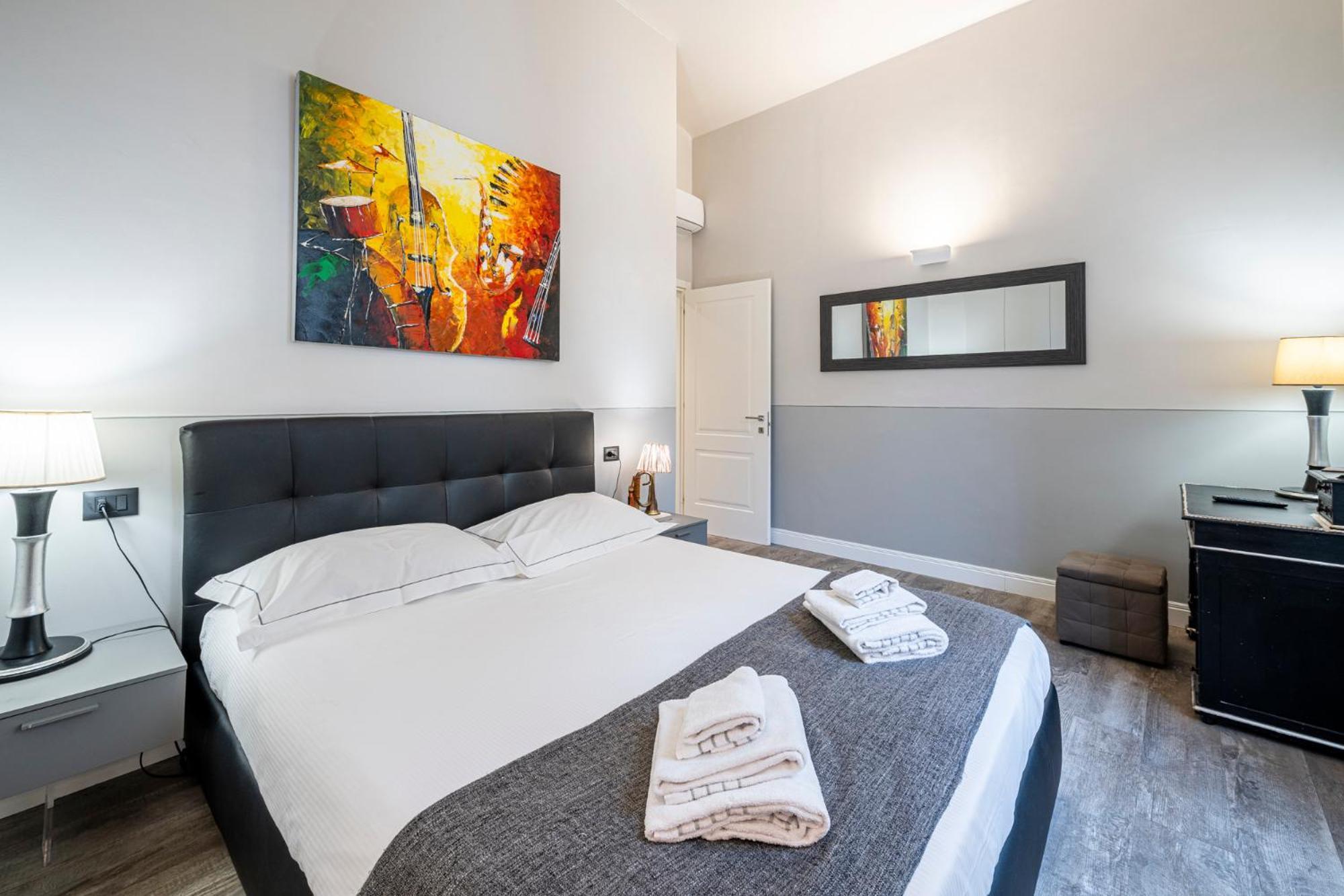 Cherubini Palace Thematic Apartment Florence Ngoại thất bức ảnh
